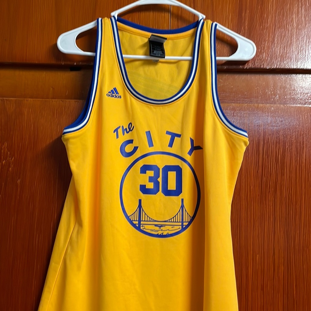 Women’s large Steph Curry Jersey